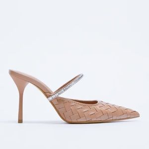 NWT Zara Size 8 Woven high-heel shoes with rhinestone strap
